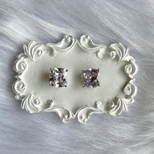 Load image into Gallery viewer, 10mm CZ Studs