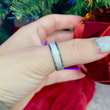 Load image into Gallery viewer, Reflective Stainless Steel Ring