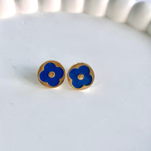 Load image into Gallery viewer, Clover Studs