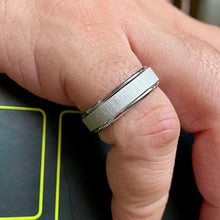 Load image into Gallery viewer, Reflective Stainless Steel Ring