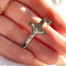 Load image into Gallery viewer, Detailed Crucifix Pendant