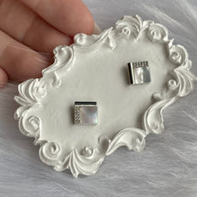 Load image into Gallery viewer, Square Shell Studs