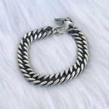 Load image into Gallery viewer, Thick Antiqued Chain Bracelet