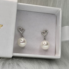 Load image into Gallery viewer, Dangling Pearl Heart Studs .925