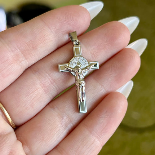 Detailed Crucifix Pendant