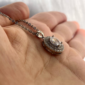 Oval Pendant Necklace