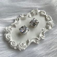 Load image into Gallery viewer, 10mm CZ Studs