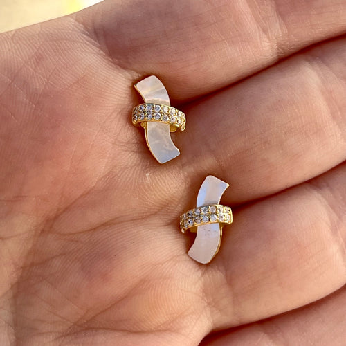 Shell Ribbon Studs