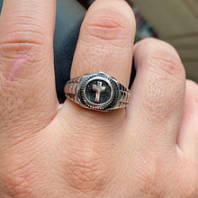 Load image into Gallery viewer, Round Stainless Steel Cross Ring