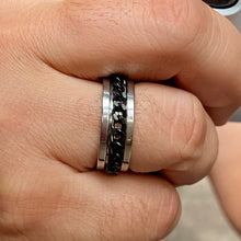Load image into Gallery viewer, Black Chain Stainless Steel Spinner Ring
