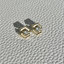 Load image into Gallery viewer, Hexagon Shell Studs