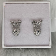 Load image into Gallery viewer, Bow Heart Studs .925