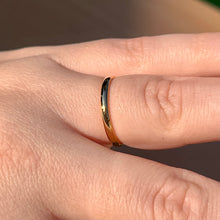 Load image into Gallery viewer, Gold Band Ring .925