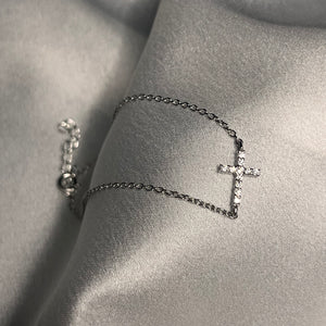 Dainty Cross Bracelet .925