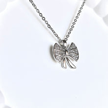 Load image into Gallery viewer, Silver Bow Necklace