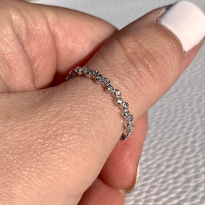 Dainty Bubble Stack Ring .925