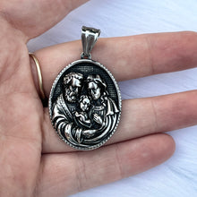 Load image into Gallery viewer, Holy Family Pendant