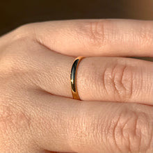 Load image into Gallery viewer, Gold Band Ring .925