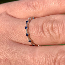 Load image into Gallery viewer, Dainty Bead Band Ring .925