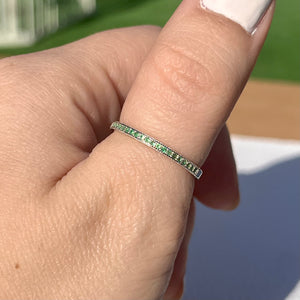 Border Emerald Green Band Ring .925