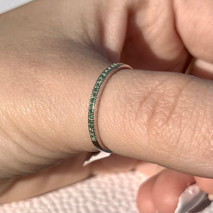 Border Emerald Green Band Ring .925