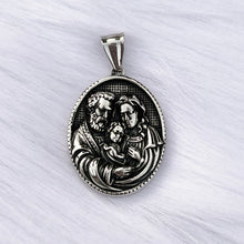 Load image into Gallery viewer, Holy Family Pendant