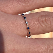 Load image into Gallery viewer, Dainty Bead Band Ring .925