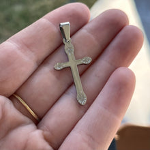 Load image into Gallery viewer, Detailed Cross Pendant
