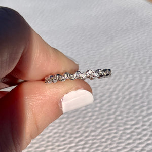 Dainty Bubble Stack Ring .925