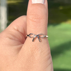 Simple Bow Ring .925