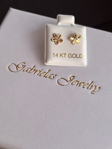 14kt Gold Flower Studs