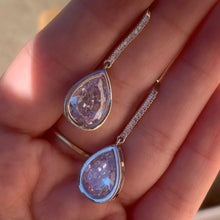 Load image into Gallery viewer, Droplet Dangle Earrings