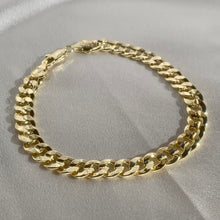 Load image into Gallery viewer, Simple Gold Chain Bracelet