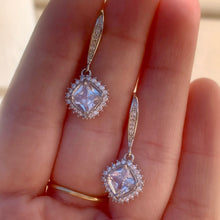 Load image into Gallery viewer, Small Dangle Earrings
